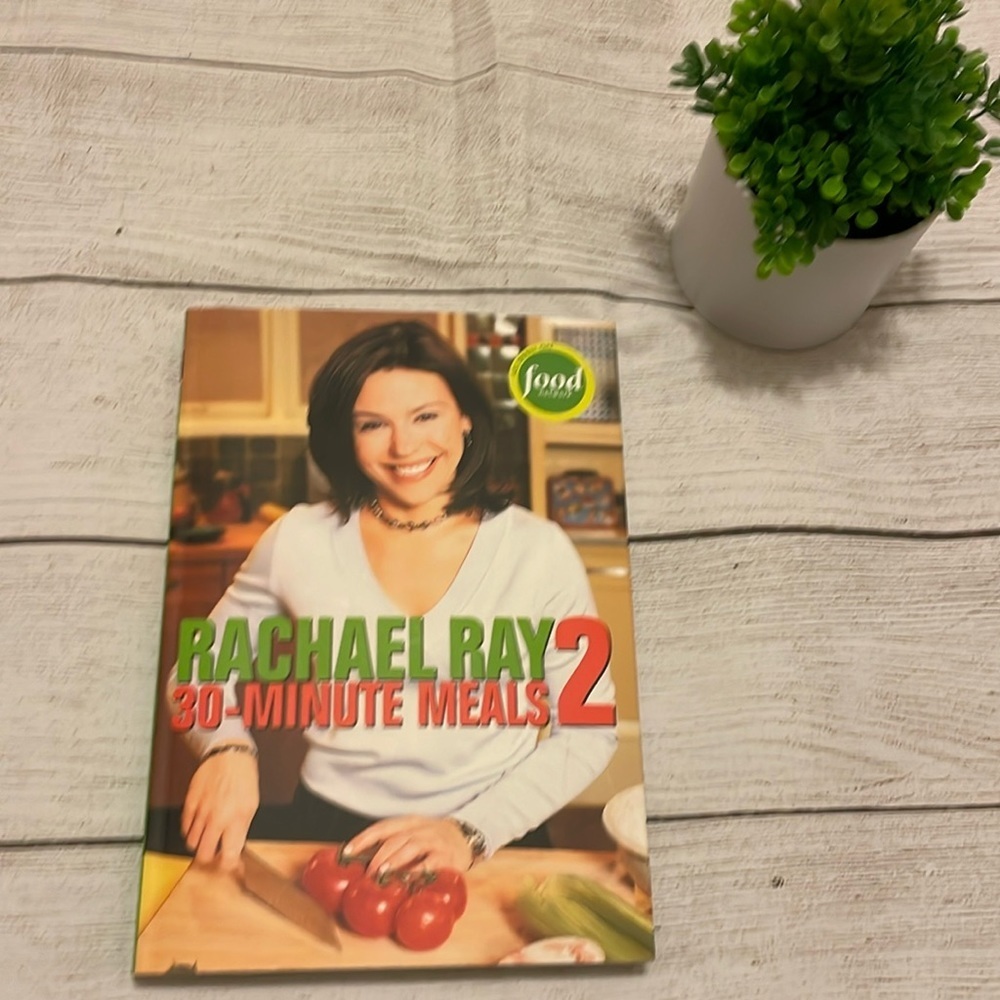 EUC Rachel Ray 30 Minute Meals 2 cookbook​​